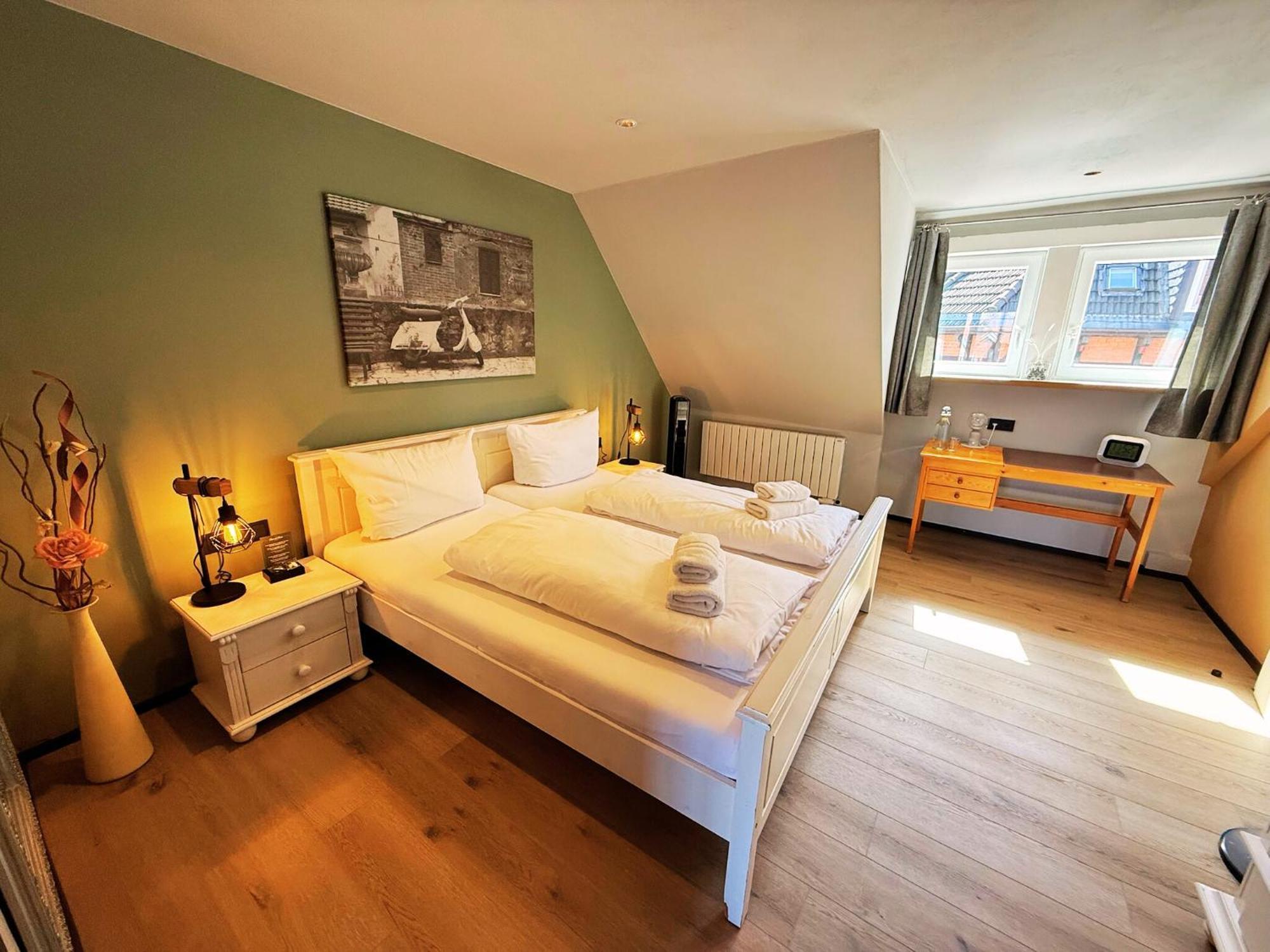 Trattoria&Apartments - Casa da Enzo Goslar Esterno foto